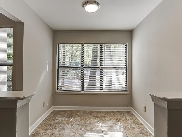 2512 Huntingdon Chase — Photo 15