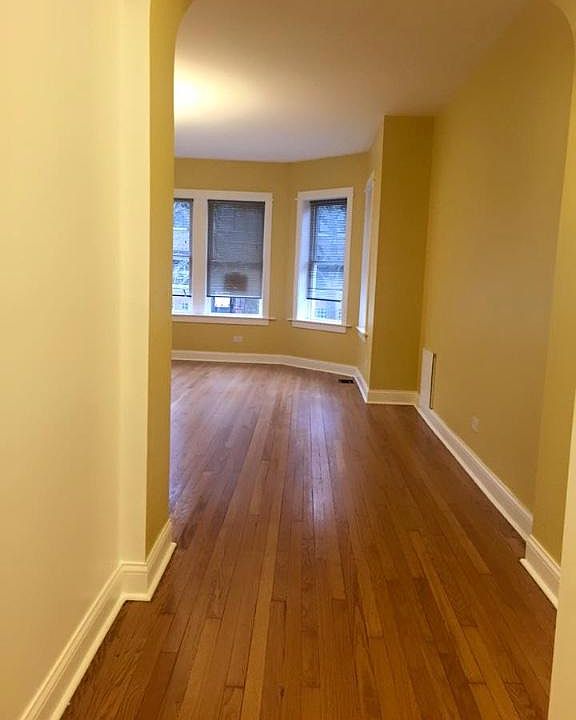 1st image of 6413 N Glenwood Ave #1