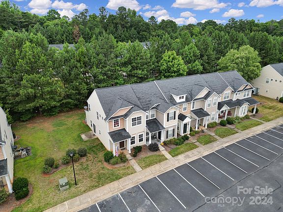 5th image of 340 Hancock Union Ln