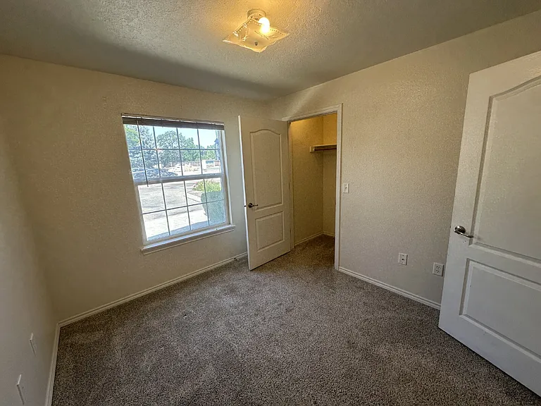 11839 W Cloverbrook Ln #101 — Photo 6