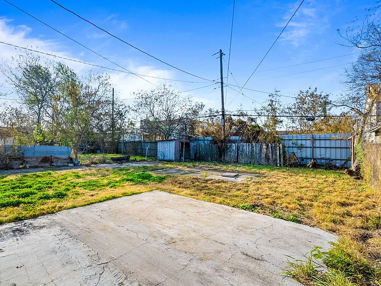 3127 Magnolia St — Photo 15