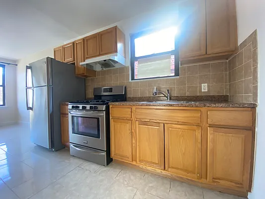 Rented by NY Space Finders Inc. | media 9