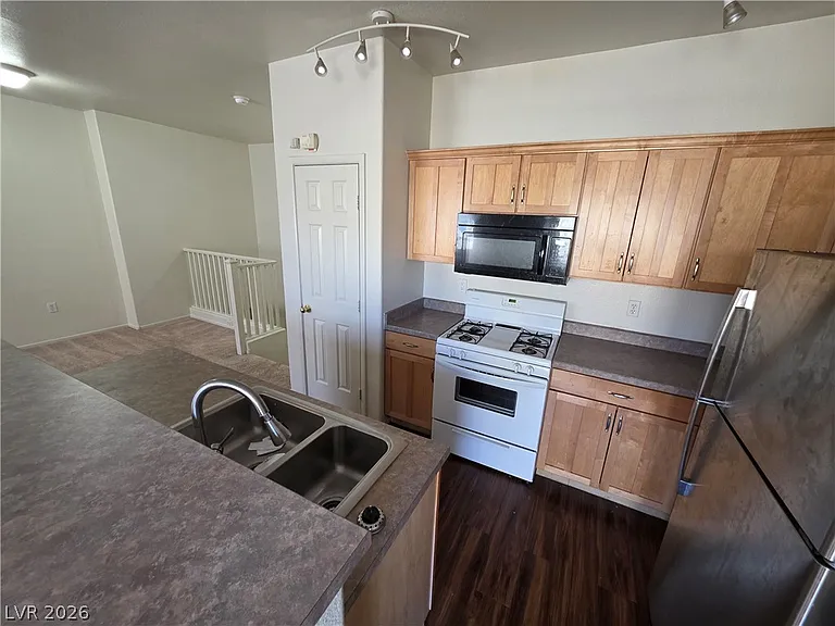 6316 Beige Bluff St #201 — Photo 34