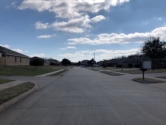 5th image of 1727 Katrina Ln