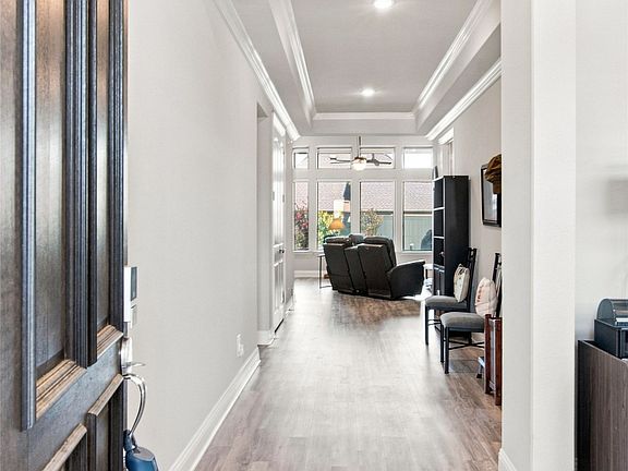 4th image of 2913 Sundial Ln
