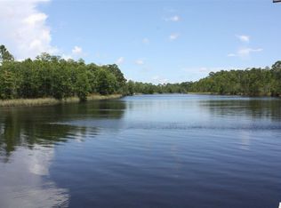 8203 Riverside Landing Ln, Navarre, FL 32566