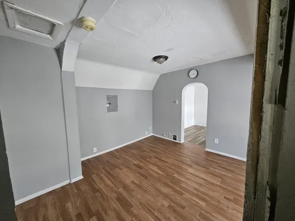 3209 Saratoga Ave #2, Cleveland, OH 44109