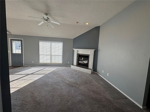4th image of 1010 Abby Ln