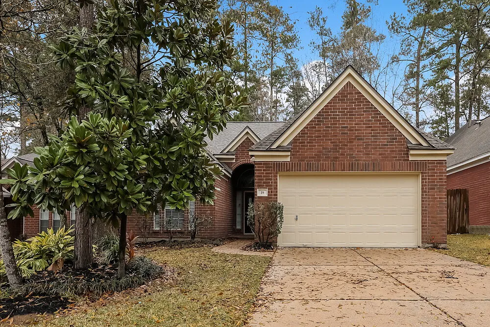 3 bed, 2.0 bath, 1695 sqft, $2,235 — Photo 1