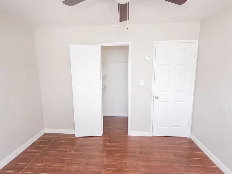 3532-3542 Bancroft Dr — Photo 33