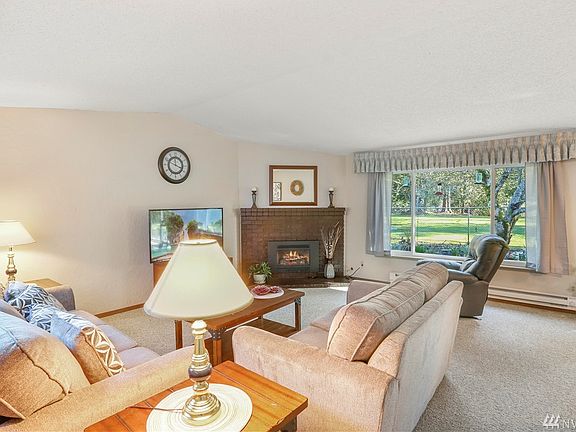 2nd image of 8405 55th Ave NE APT 12