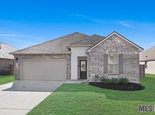 13792 Locke Ln, Walker, LA 70785