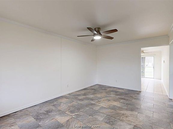 2nd image of 1607 Cloverdale Cir