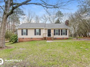 1005 Robinfield Dr, Raleigh, NC 27603
