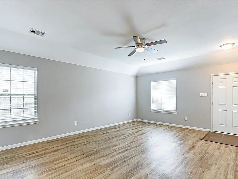 12943 Pecan Shores Dr — Photo 9
