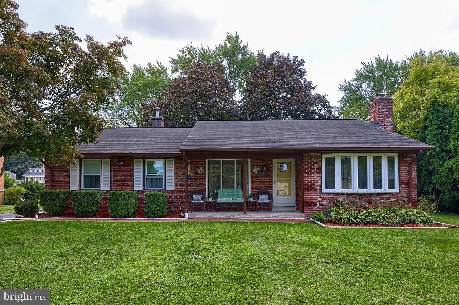 46 Hampton Ln photo 1