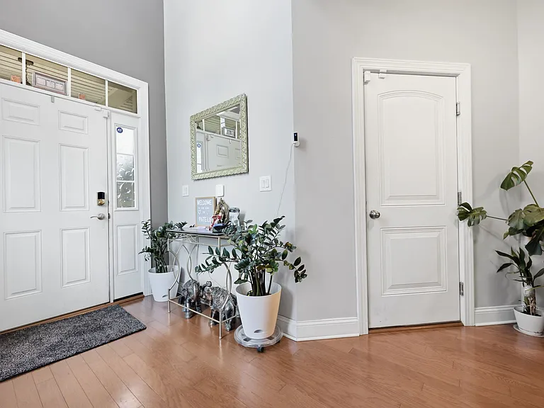 10 Richard Rd — Photo 3
