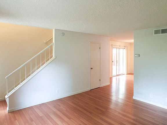 3rd image of 1206 Weepinggate Ln