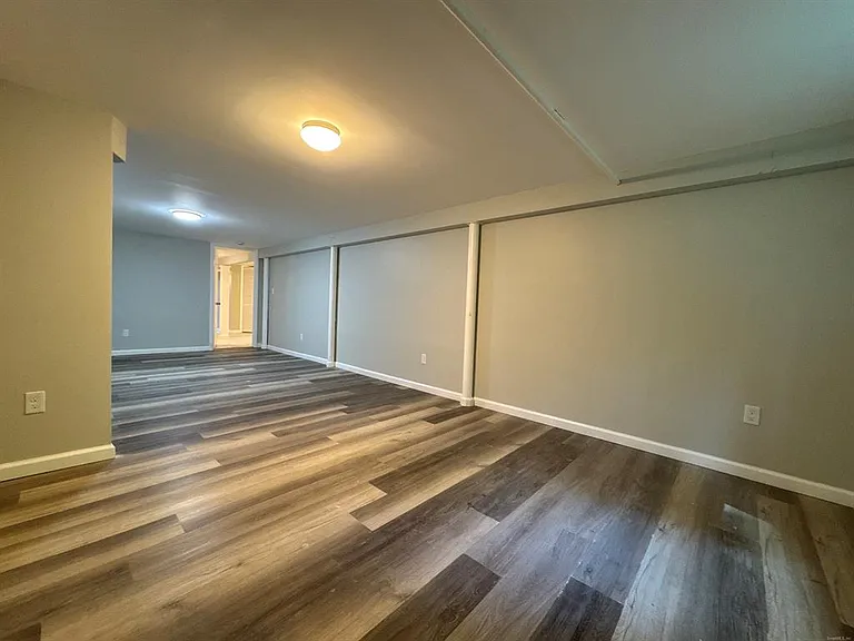 95 Riverside Dr #95 — Photo 7