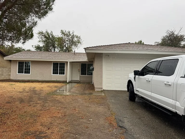 3734 W Avenue K10 — Photo 1