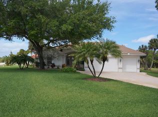 54 Medalist Cir, Rotonda West, FL 33947