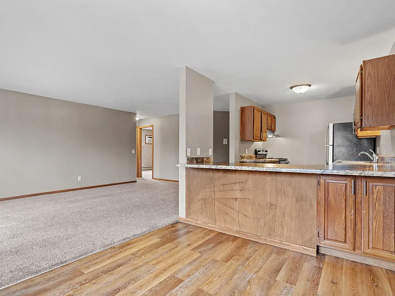 Kaposia Valley Apartments — Photo 6