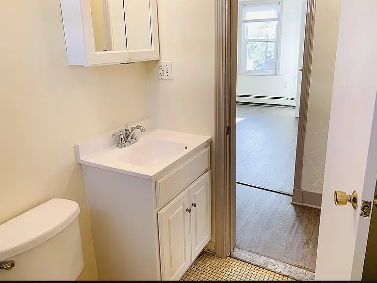 481 Revere St #2 — Photo 10