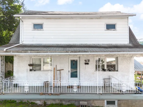 915 N Rebecca Ave, Scranton, PA 18504