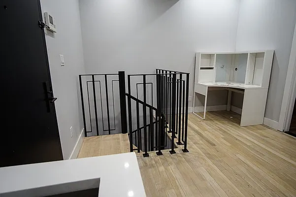 Rented by Lofts and Flats LLC | media 23