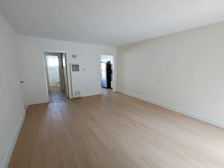 1824 Manning Ave #10 — Photo 7