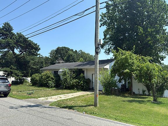 2nd image of 76 Schleigel Blvd