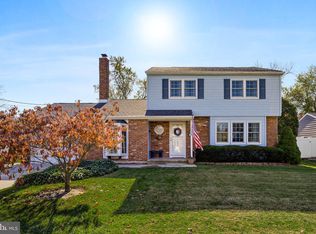 212 McIntosh Rd, Cherry Hill, NJ 08003