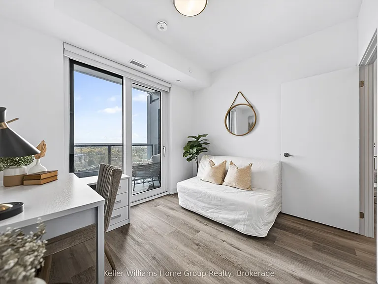 15 Wellington St S #2402 — Photo 16