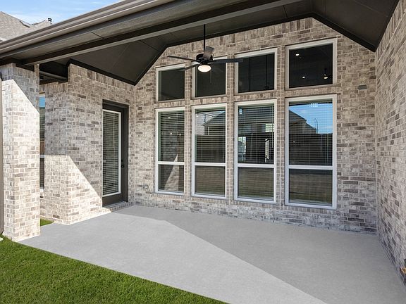 7th image of this home