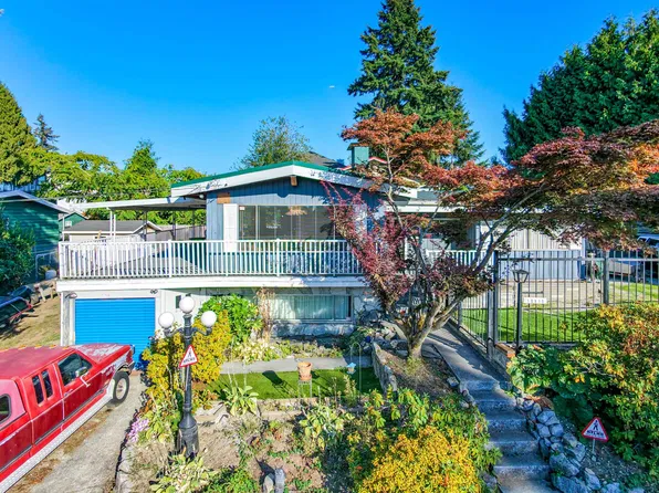10810 129th St, Surrey, BC V3T 3H8