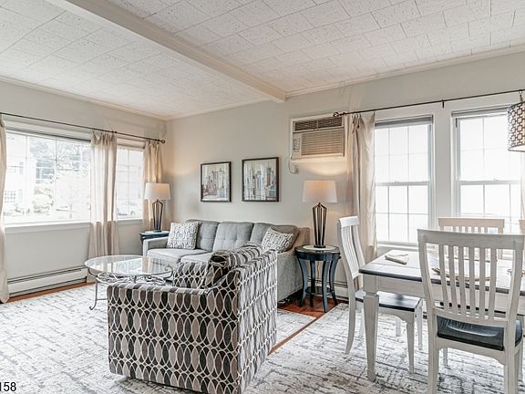 3rd image of 34 Fairview Ave Floor 1