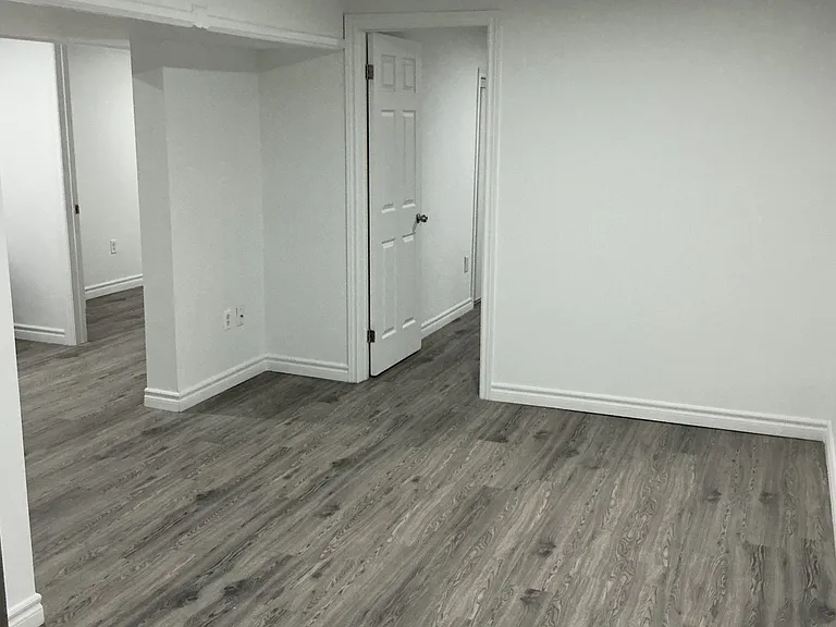 88 Casabel Dr #BASEMENT — Photo 27