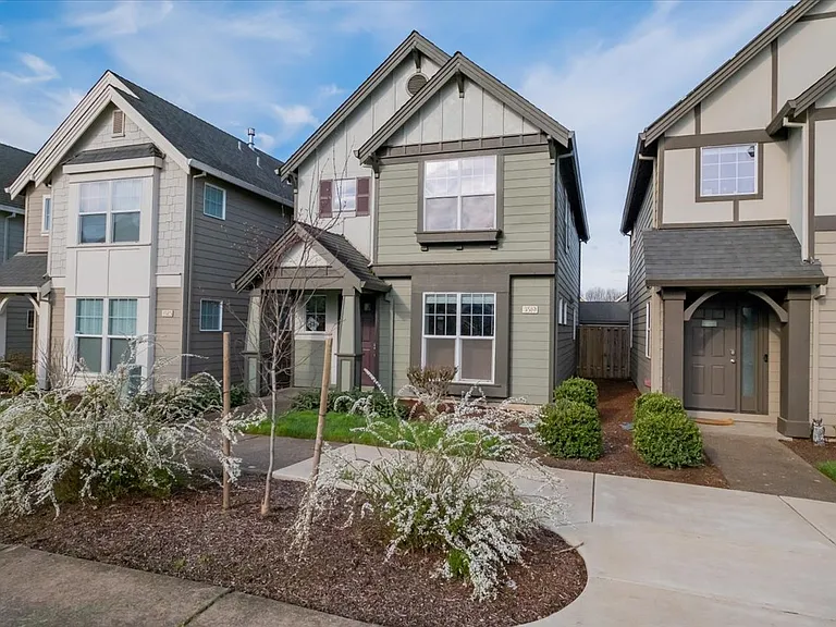 3519 SE Quayside St — Photo 54