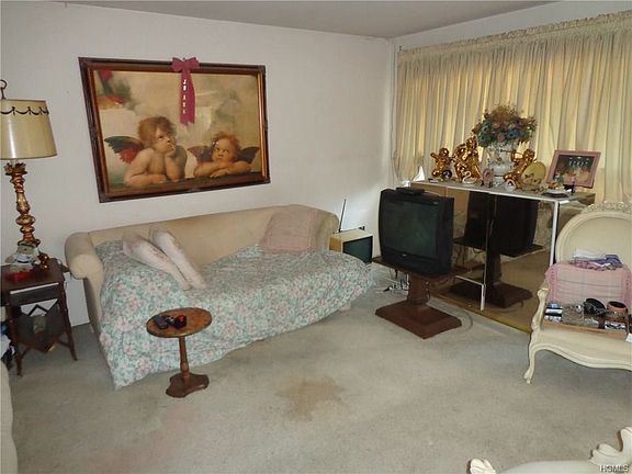 4th image of 279 Longstreet Ave