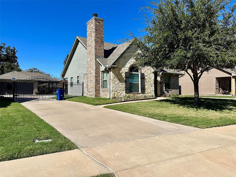 252 Tinker Trl, Burleson, TX 76028 MLS 20454019 Zillow