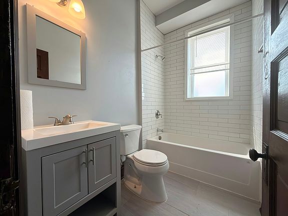 2nd image of 1852 Russell Blvd #1852A