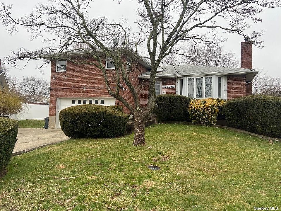 1st image of 111 Neil Ct