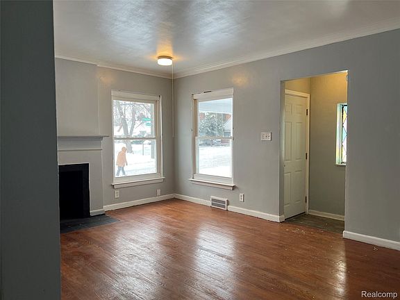 5th image of 20100 Appoline St