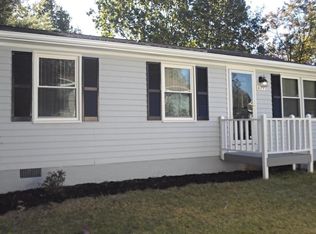 629 York Ln SE, Leesburg, VA 20175