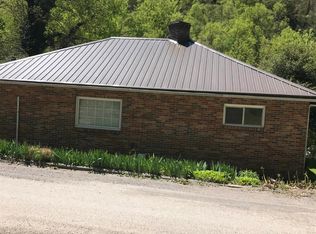 208 Church St, Lynch, KY 40855