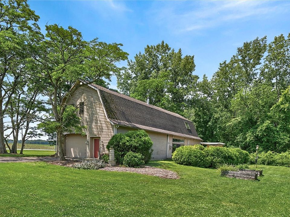 1st image of 1880 Lake Rd