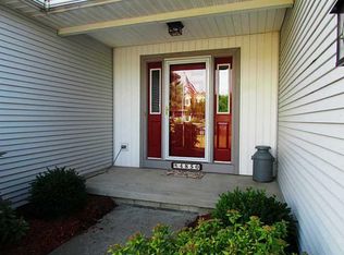 4850 Village Cir, North East, PA 16428