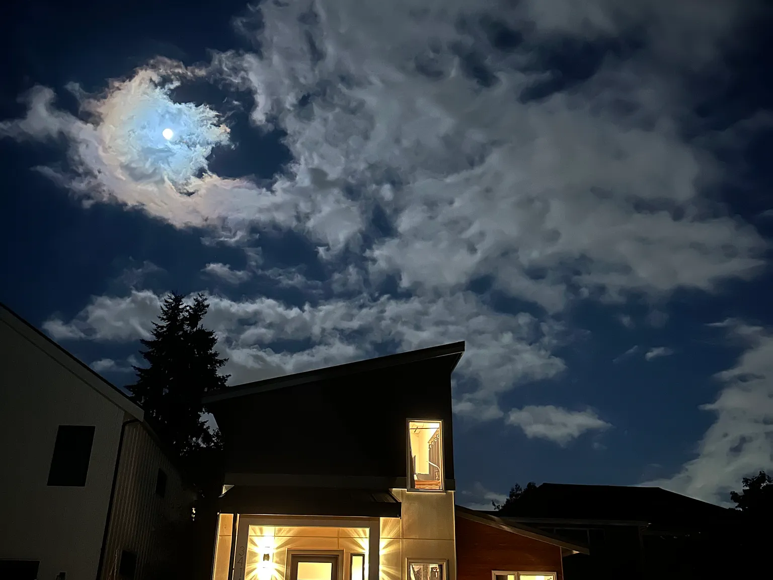 NE 7th St, Renton — Photo 1