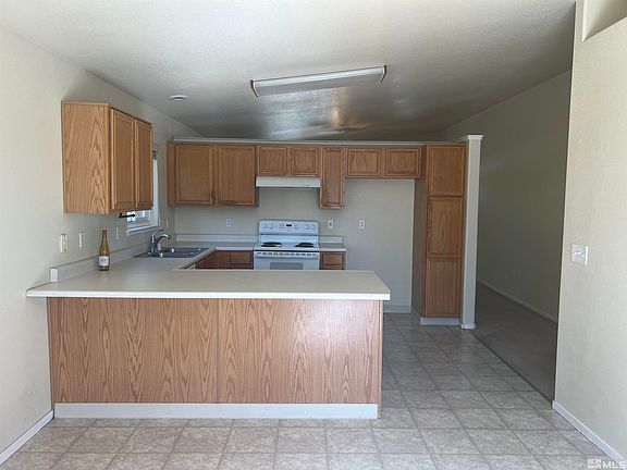 3rd image of 7518 Cezanne Ct