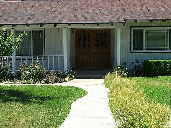 3rd image of 5630 Sapphire St